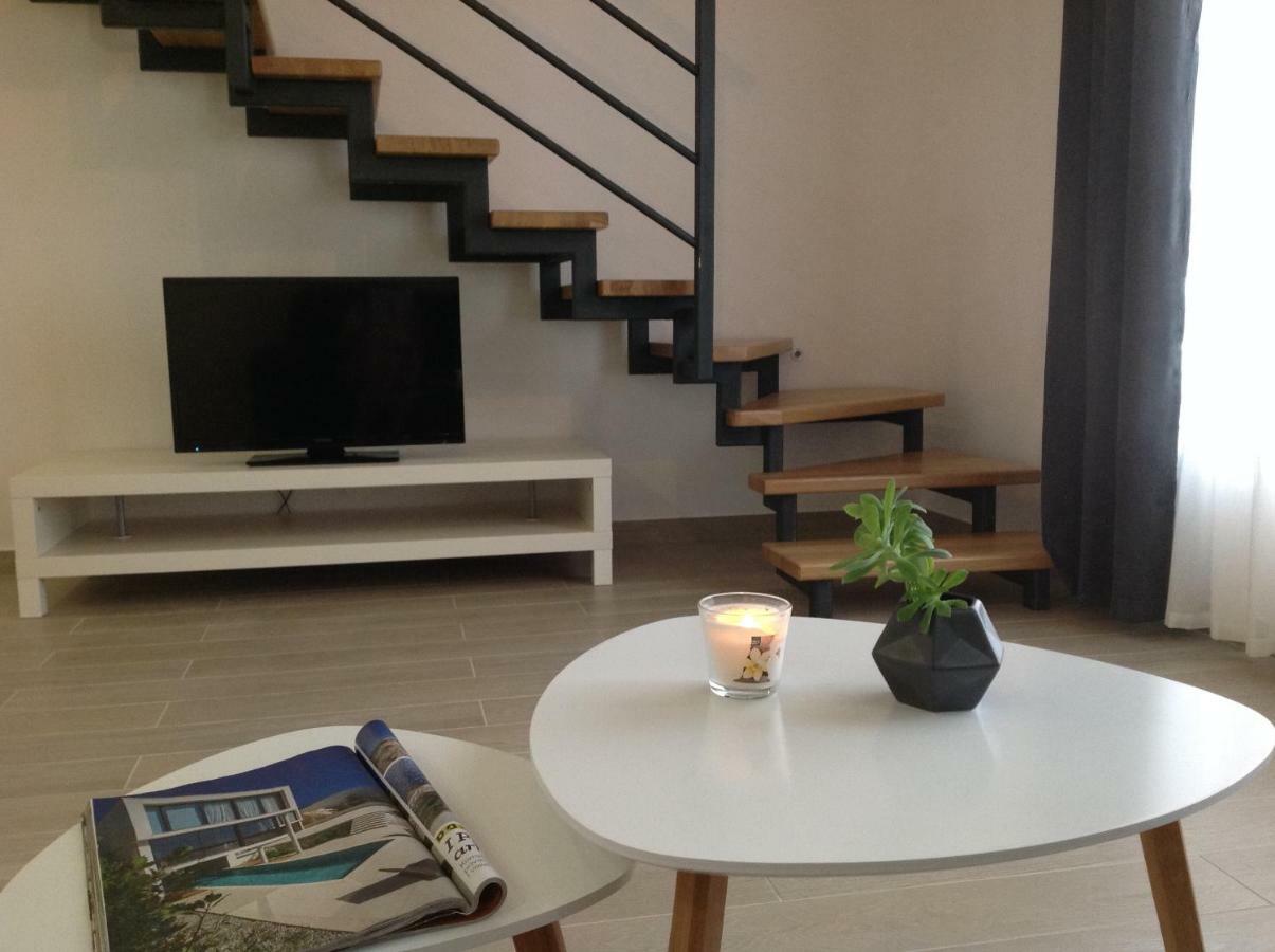 Apartments Kristina Hvar Town Luaran gambar